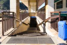 Stazione di Bolzano: Scale sottopassaggio